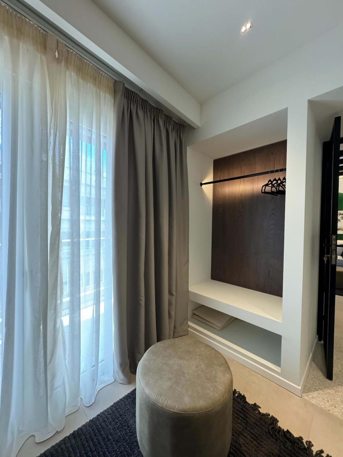 Urban Gem In The Heart Of Naoussa A Stylish Escape Apartment Naousa  Екстериор снимка